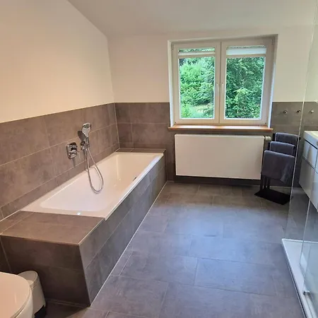 Hochwertige In Baerenstein Apartment
