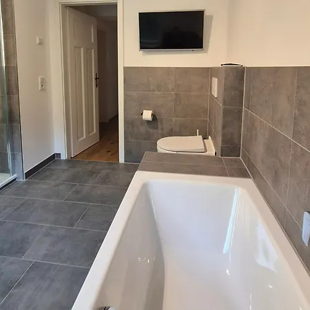 Hochwertige In Baerenstein Apartment